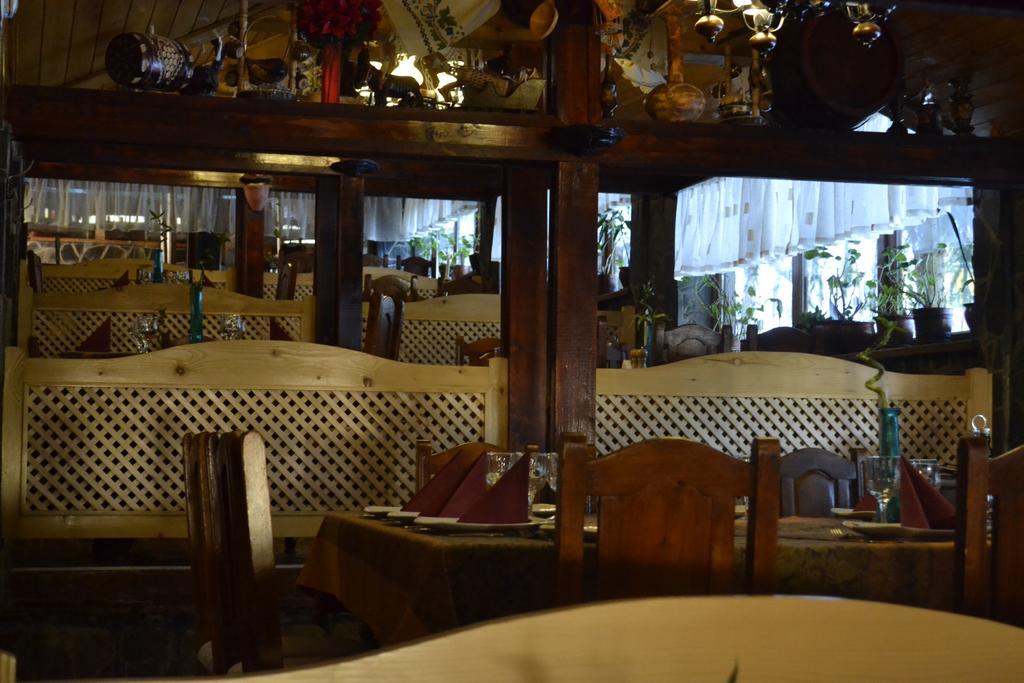 Pension Restaurant Speranta เปรดัล ภายนอก รูปภาพ
